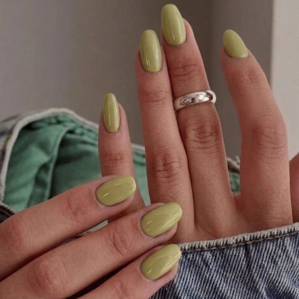 alluma. | Pack de 5 Stylos Vernis Gel Semi-permanent + Lampe UV OFFERTE